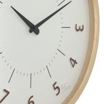 Reloj de Pared Moderno Elegante con Marco Madera y Fondo Blanco de 50 Cm