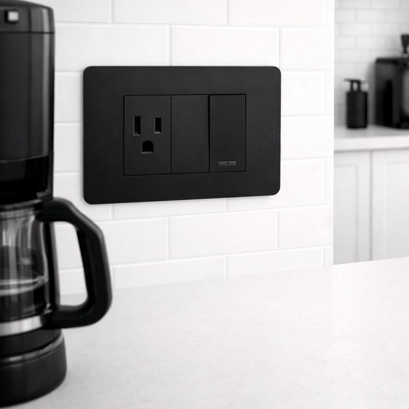 Placa Triple Modular Tipo MatixGo para Interruptor Color Negro