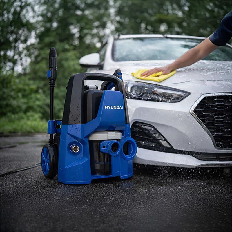 Hidrolavadora Hyundai 4 en 1 Quad130 Superfull de 1885 PSI con Kit Limpieza