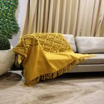 Throw Decorativo Boho con Flecos de Macramé Color Mostaza 127 x 152 Cm