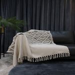 Throw Decorativo Boho con Flecos de Macramé Color Ivory 127 x 152 Cm