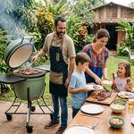 Churrasquera a Carbón Kamado de Cerámica Verde con Base Móvil y Mesas Laterales
