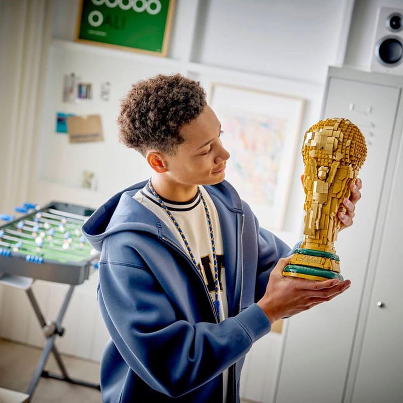 LEGO Editions Trofeo Oficial de la Copa Mundial de la FIFA 2842 Piezas