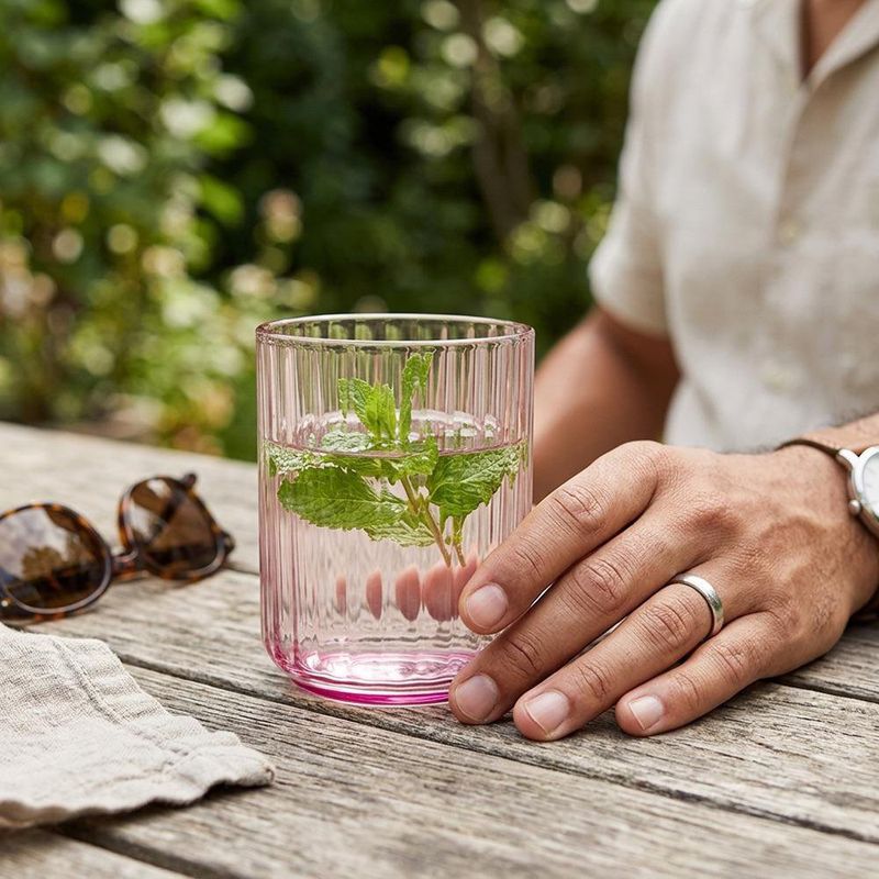Set de 4 Vasos Fiorella con Relieve Vertical Color Rosado 11.3 Onzas