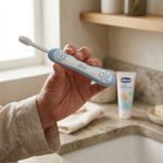 Cepillo de Dientes Infantil Ergonómico Chicco con Cerdas Suaves Color Índigo para 6-36 Meses