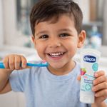 Pasta Dental Infantil Chicco con Flúor Sabor Fresa a partir de 12+ Meses