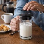Espumador de Leche con Mango de Vidrio de 0.25 L