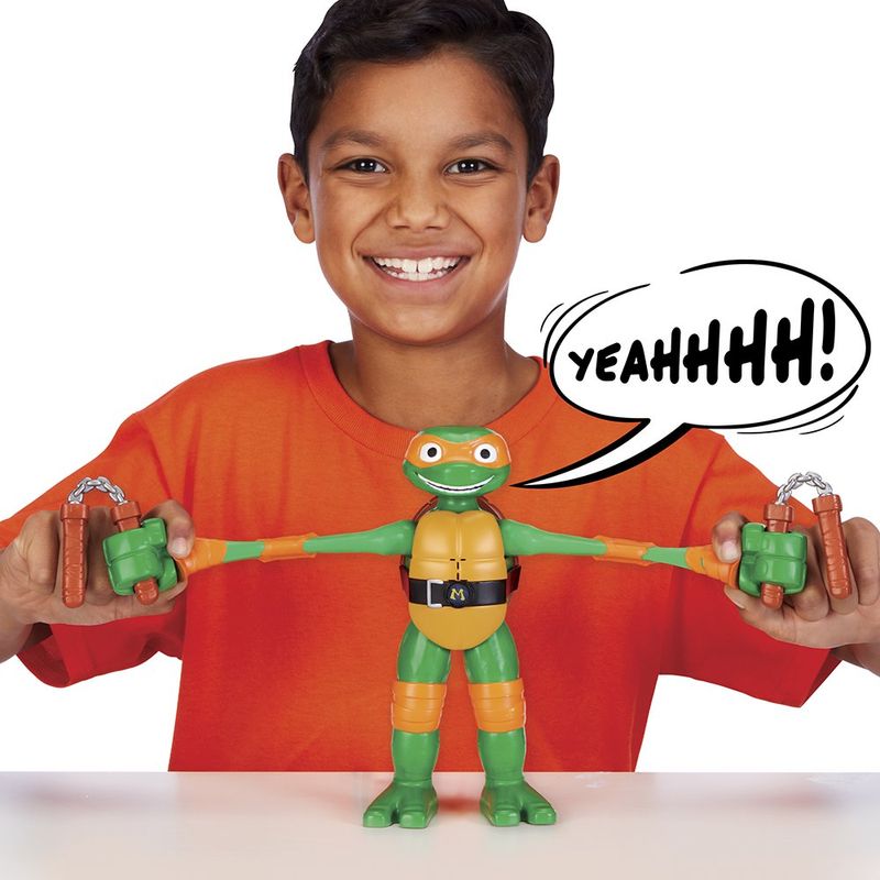 Figura Tortugas Ninja TMNT Michelangelo Stretch N Shout con Sonido