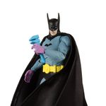 Figura DC Batman Multiverse con Accesorios y 22 Puntos de Articulación