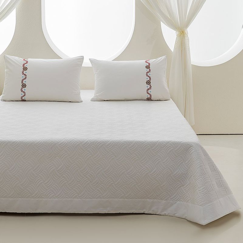 Set de Cubrecama Queen 100% Algodón 200 Hilos con 2 Fundas Diseño Natura
