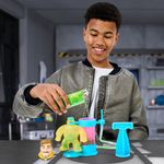 Kit de Creación MrBeast Lab Figura Elástica con Estación de Mezcla