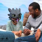 Máscara de Chimuelo Blast and Roar Cómo Entrenar a Tu Dragón con Luz, Sonido y Niebla