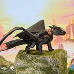 Figura Interactiva Chimuelo Cómo Entrenar a Tu Dragón de 12 Plg con Luz y Sonido