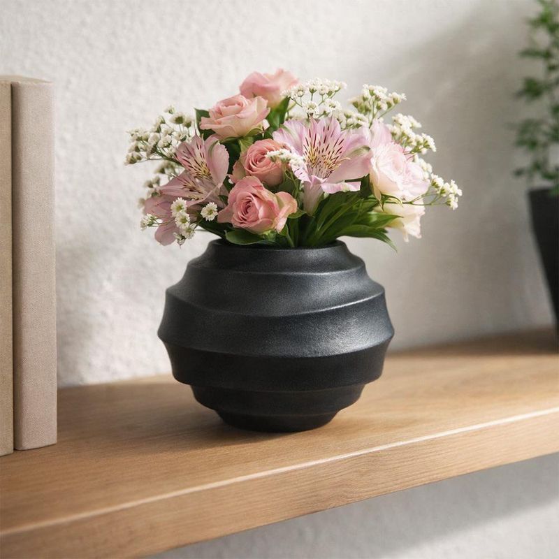 Maceta Wave Ovalada Decorativa de 19 cm en Color Negro