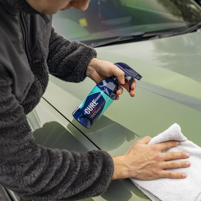 Sellador Cerámico Gyeon Q2M Cure Protección Hidrofóbica para Pintura 250 ml