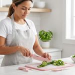 Set de Cuchillos 4 Piezas con Tabla de Corte y Pelador Color Rosado