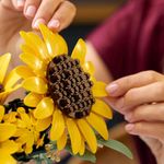 LEGO Botanical Ramo de Girasoles de 686 Piezas