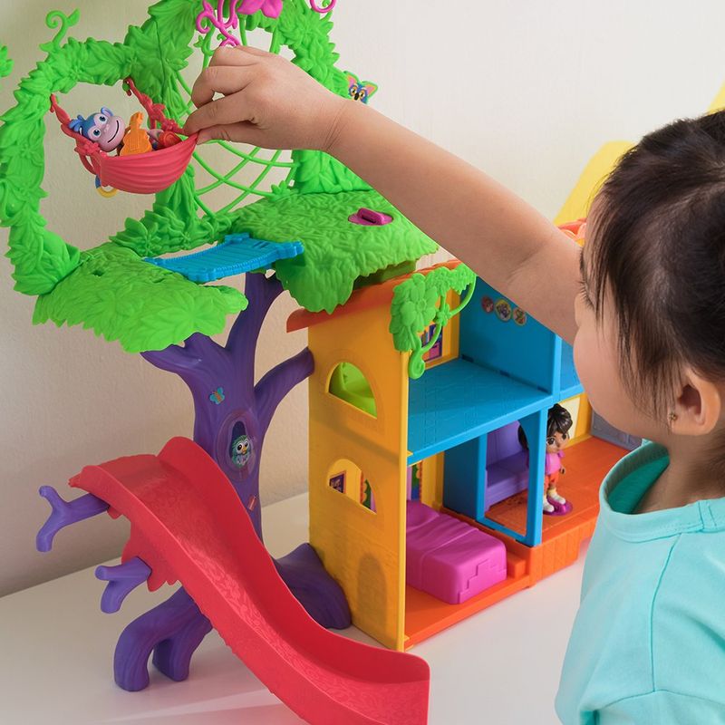 Set Dora Casita Selvática Explora y Juega con Muñecos y Accesorios