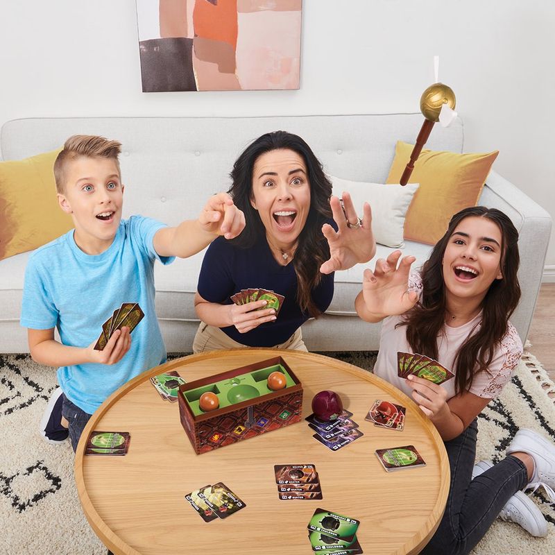 Juego de Mesa Harry Potter Quidditch Atrapa La Snitch con Accesorios