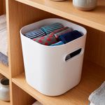 Canasta Organizadora Compact Mini de 0.6 L para Baño, Cocina o Escritorio 9.5 x 9.5 x 10.5 cm Blanca