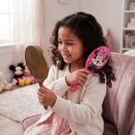 Cepillo para Cabello Minnie Mouse de Plástico con Cerdas Suaves para Uso Diario Color Rosado