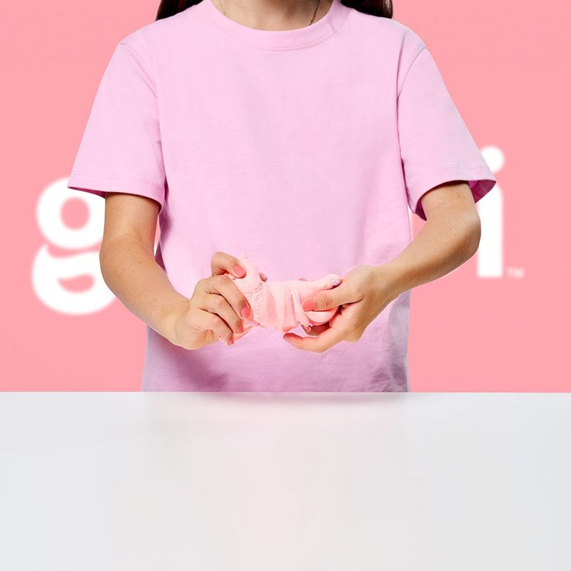 Kit de Slime Gui Gui Single Pack con Figurita y Accesorios - Presentasión Surtida