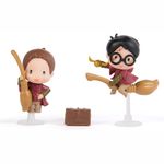 Set de 2 Micro Figuras Sorpresa Harry Potter Quidditch con Accesorio - Presentación Surtida