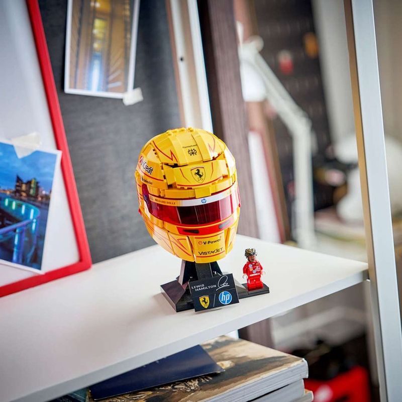 LEGO Editions Scuderia Ferrari Casco de Lewis Hamilton #43022 de 884 Piezas