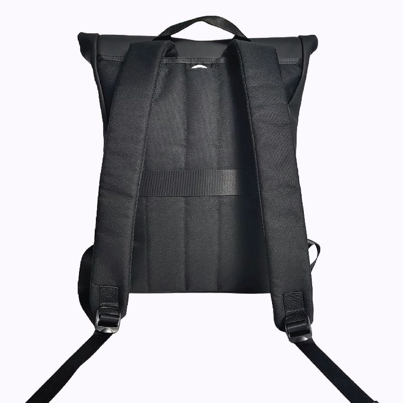 Mochila Rolltop Waterbear Material Expandible de 33 x 52 Cm Color Negro