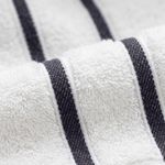 Toalla de Baño Boston en Color Blanco con Líneas Grises de 76 x 152 Cm