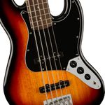 Bajo eléctrico Fender Squier Affinity Jazz Bass 5 cuerdas Color Sunburst en Tres Tonos