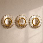 Set de 3 Espejos con Diseño Floral en Color Dorado de 25 x 25 Cm