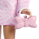 Muñeca Barbie Deluxe Style con Chaqueta y Falda Denim Rosada