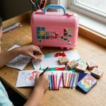Maletín para Colorear Ariel con Crayones, Sellos y Accesorios de 20 Piezas