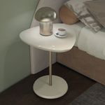 Mesa Auxiliar Bel de 45 x 45 x 55 cm con Cubierta Triangular Redondeada Color Crema