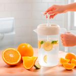 Pichel Mezclador de 3 Litros con Aspas para Bebidas Color Beige Capuccino