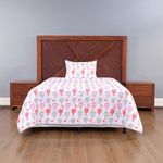 Set de Cubrecama Pinsonic Imperial con Diseño de Globos Color Blanco y Rosado de 2 Piezas