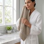 Toalla de Baño de Algodón Beige con Cenefa Decorativa para Uso Diario