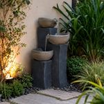 Fuente Decorativa con Luz y Tres Cuencos Color Gris de 26.5 x 26.5 x 51 cm