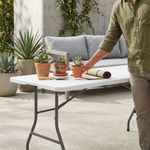 Mesa Plegable Oskar de Polietileno para Interior y Exterior de 183 cm Color Blanco