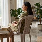 Silla Roma de Plástico sin Brazos Apilable para Exterior Color Beige