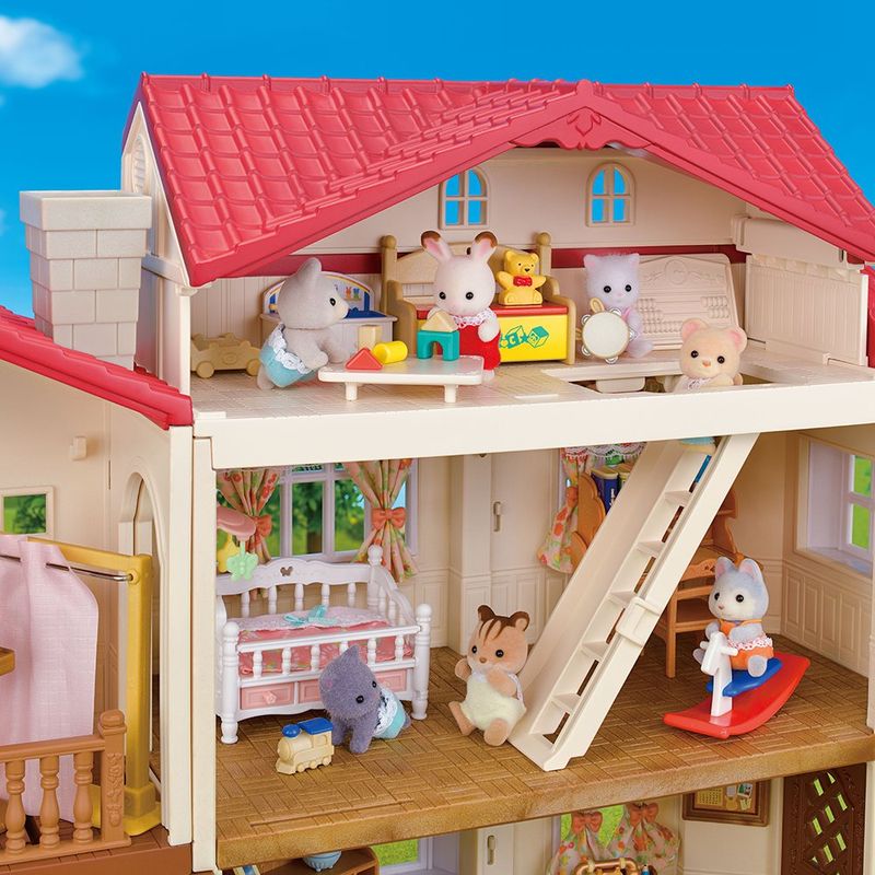 Sylvanian Families Casa de Campo con Ático Secreto