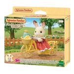 Sylvanian Families Chocolate Rabbit Girl’s Cycling Ride con Figura y Accesorios