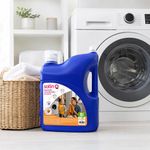 Suavizante para Ropa Líquido con Aroma Frescura Primaveral 8 Litros