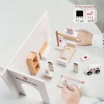 Set de Juego Hospital de Madera Infantil con Accesorios Médicos