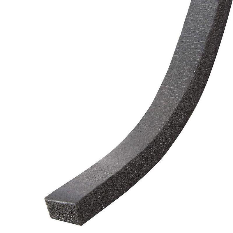 Cinta de Espuma PVC Color Negra de 1/2x3/8 plg y 10 pies