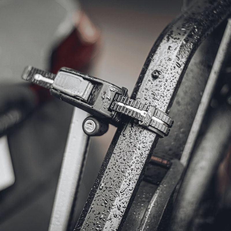 Portabicicletas Thule de 2 Espacios con Plataforma de Aluminio Color Negro