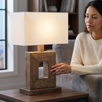 Lámpara de Mesa Cuadrada Wengue con Pantalla Blanca