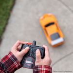 Carro Fast & Furious Toyota Supra R/C de Brian Escala 1:16 Color Naranja