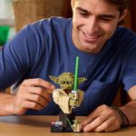 LEGO Star Wars Estatua de Yoda de 399 Piezas